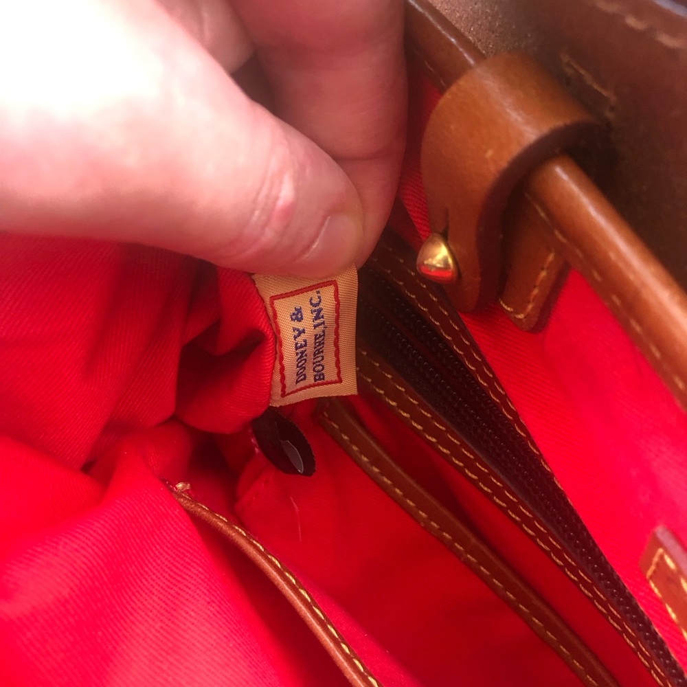 Dooney & Bourke Taupe and Brown Panama Wilson Satchel Vintage Bag - Picture 9 of 16